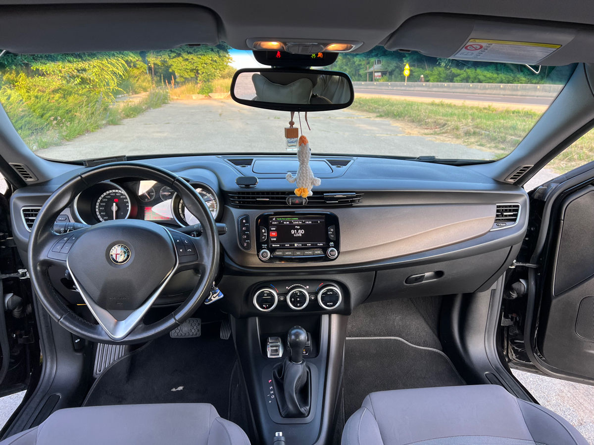 Alfa Romeo Giulietta фото 5