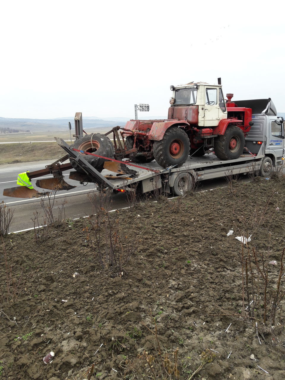 Evacuator servicii tral Romania 24/24 foto 3