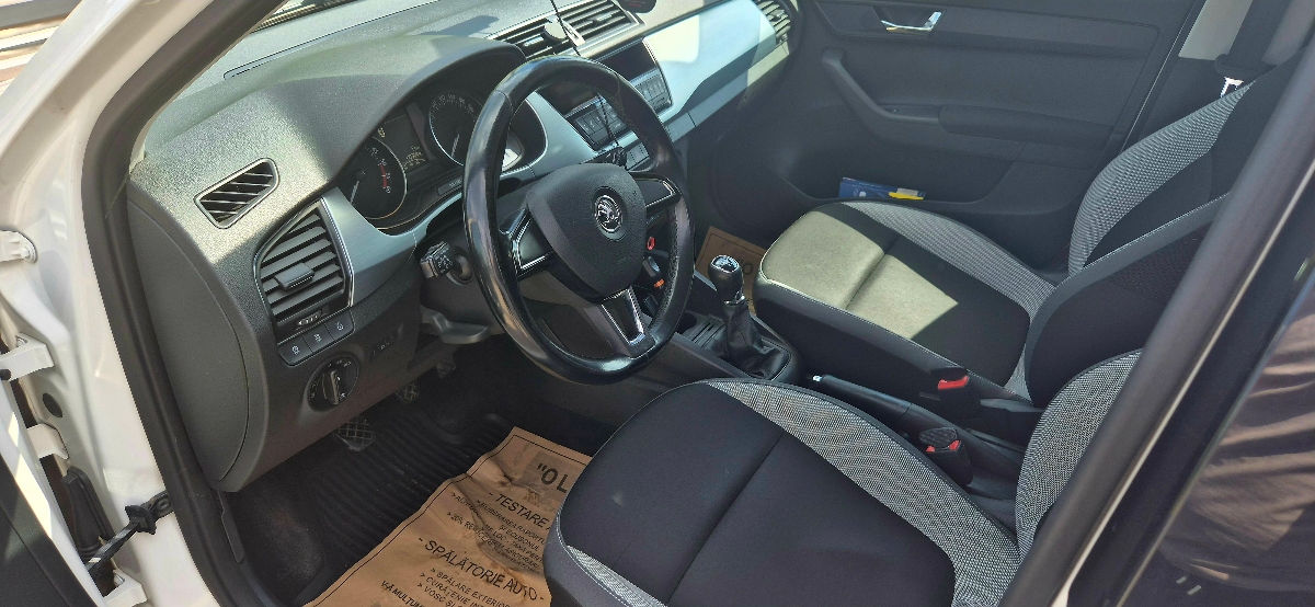 Skoda Fabia фото 7