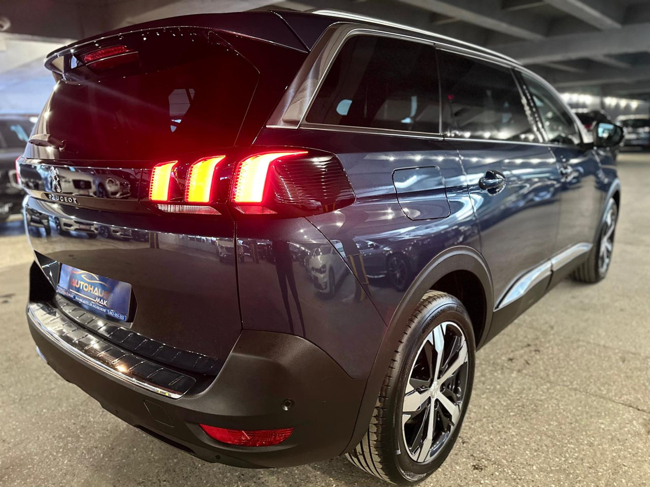 Peugeot 5008 фото 14