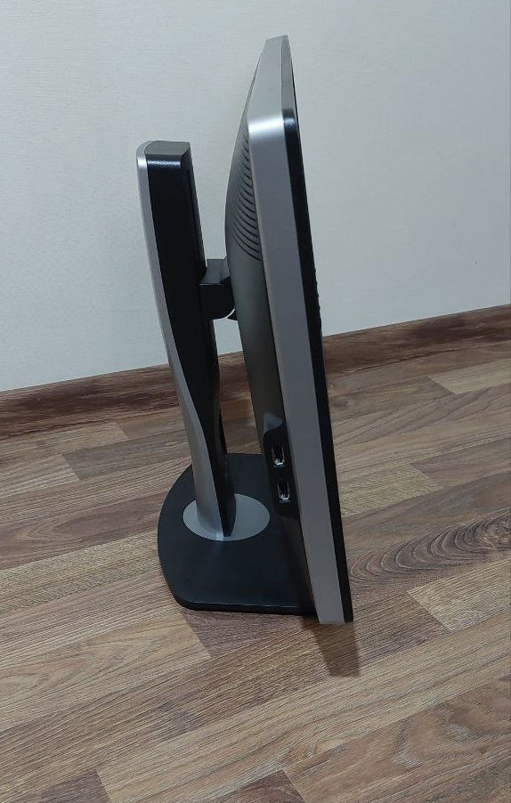 Dell UltraSharp U2312HM / 23" (1920x1080) IPS / 1x DVI, 1x VGA, 1xDP, 4x USB 2.0, фото 3