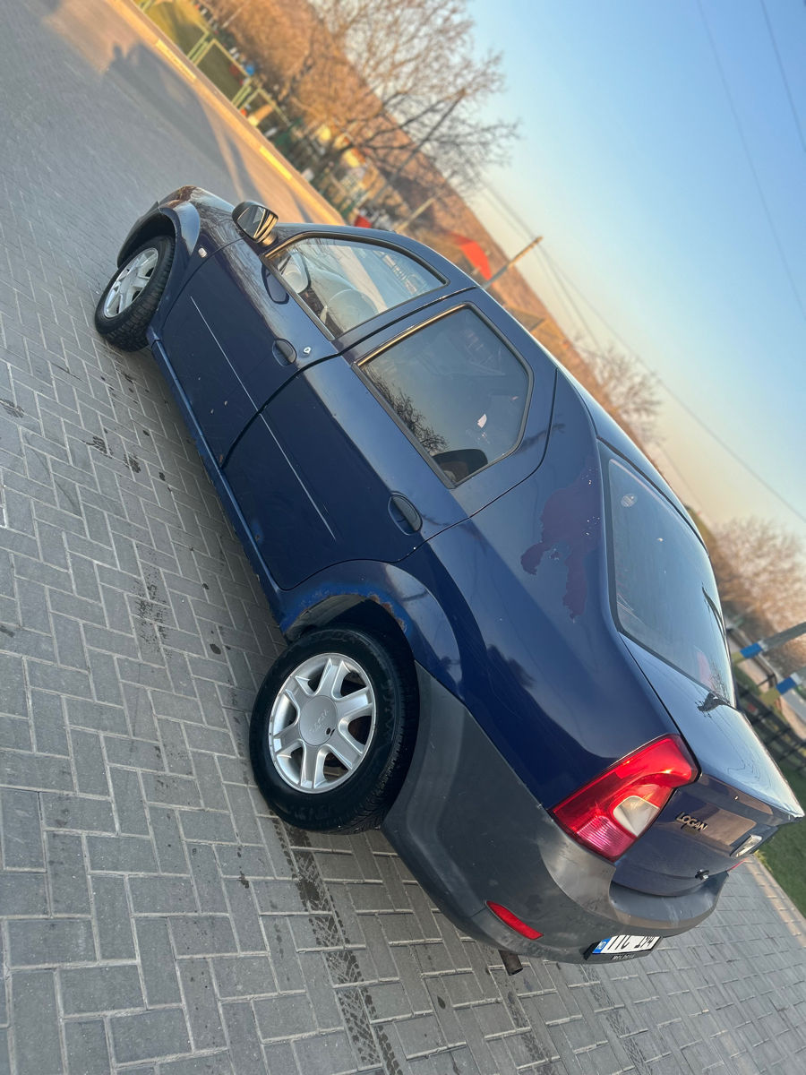 Dacia Logan foto 1