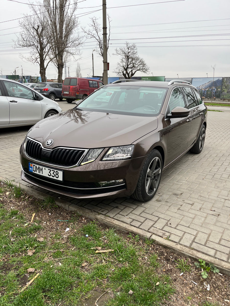 Skoda Octavia foto 1
