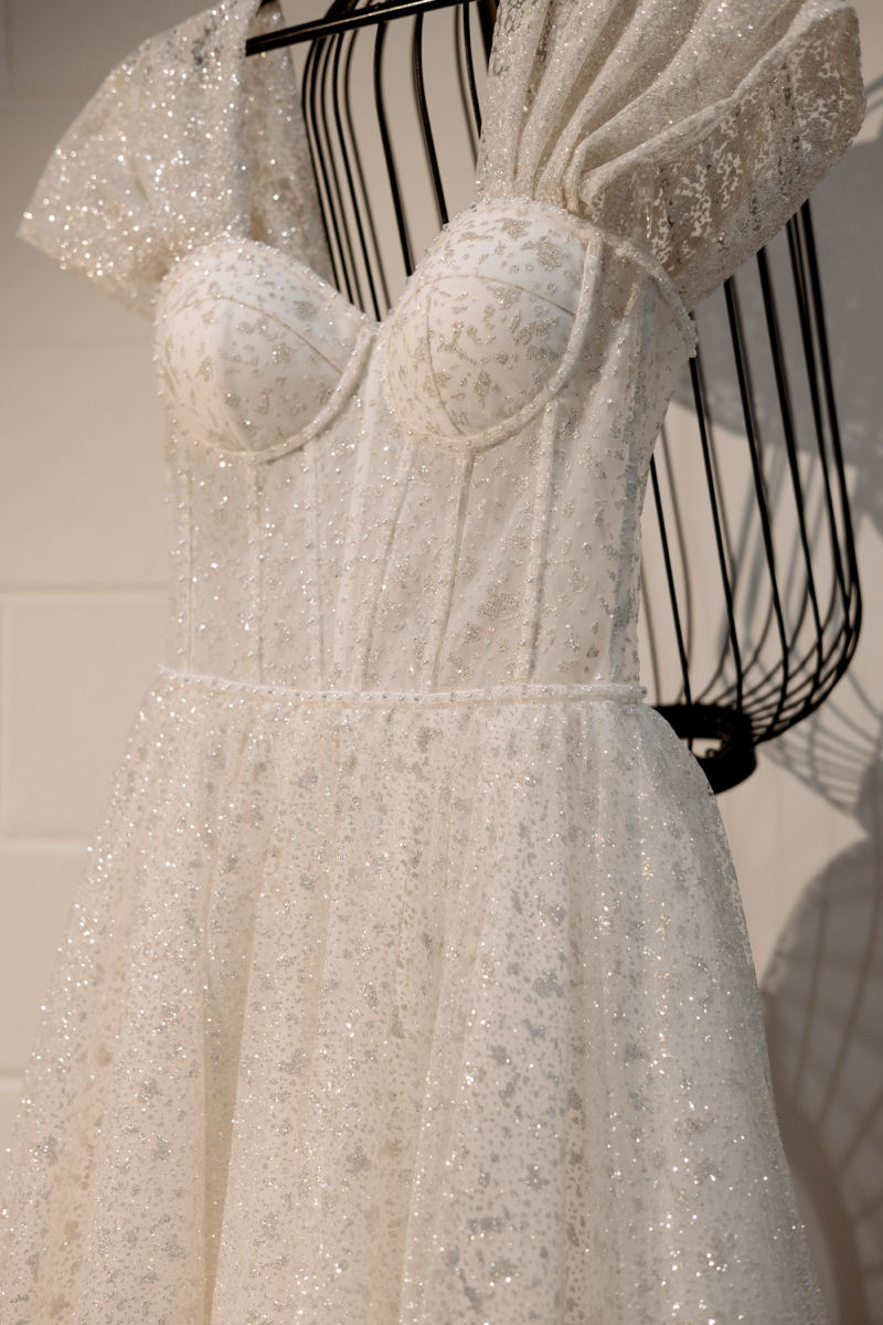 Rochie de mireasă strălucitoare cu perle + voal și jupon (necununata) foto 2