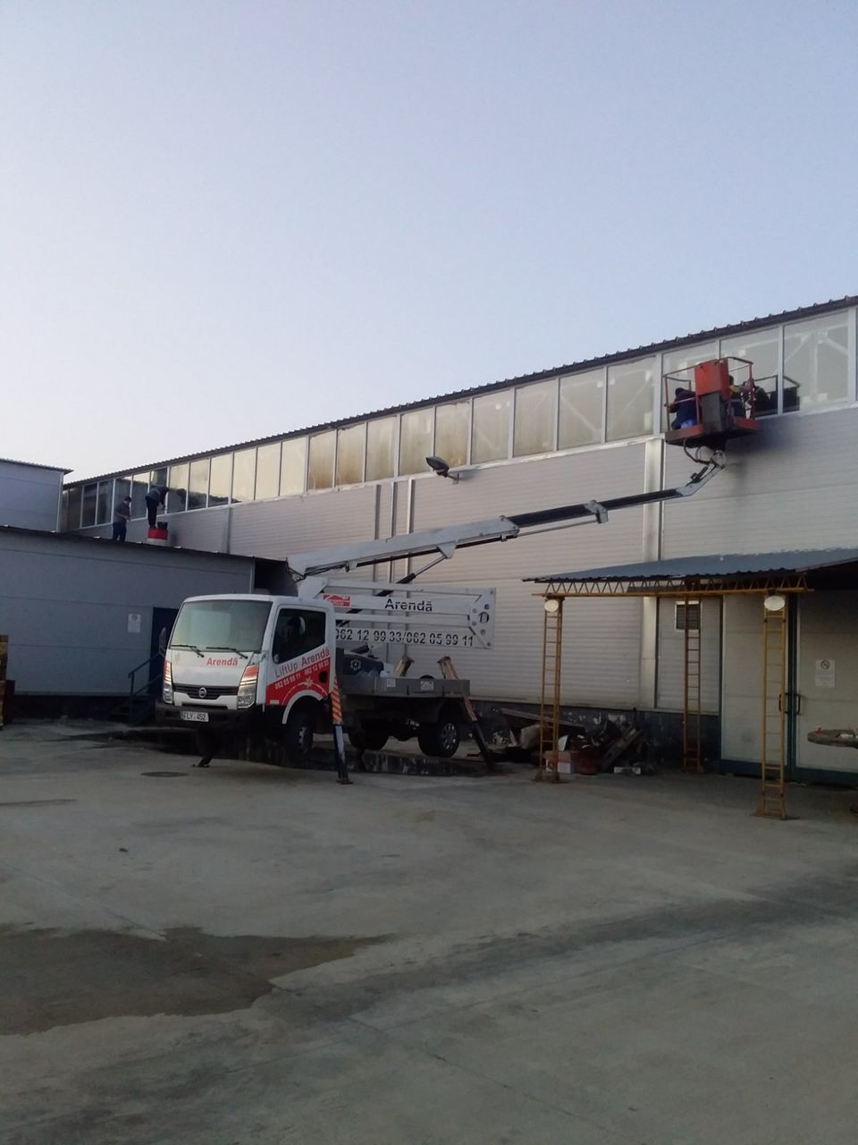 Servicii de spălare fațade!!! foto 11