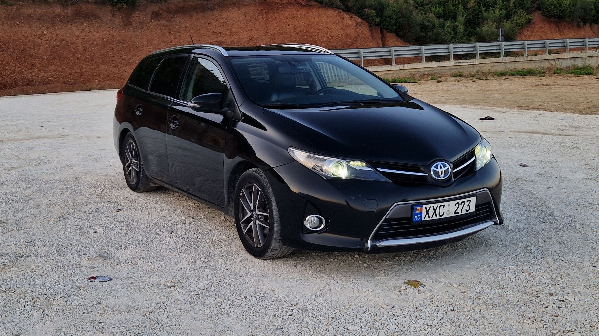 Toyota Auris foto 0