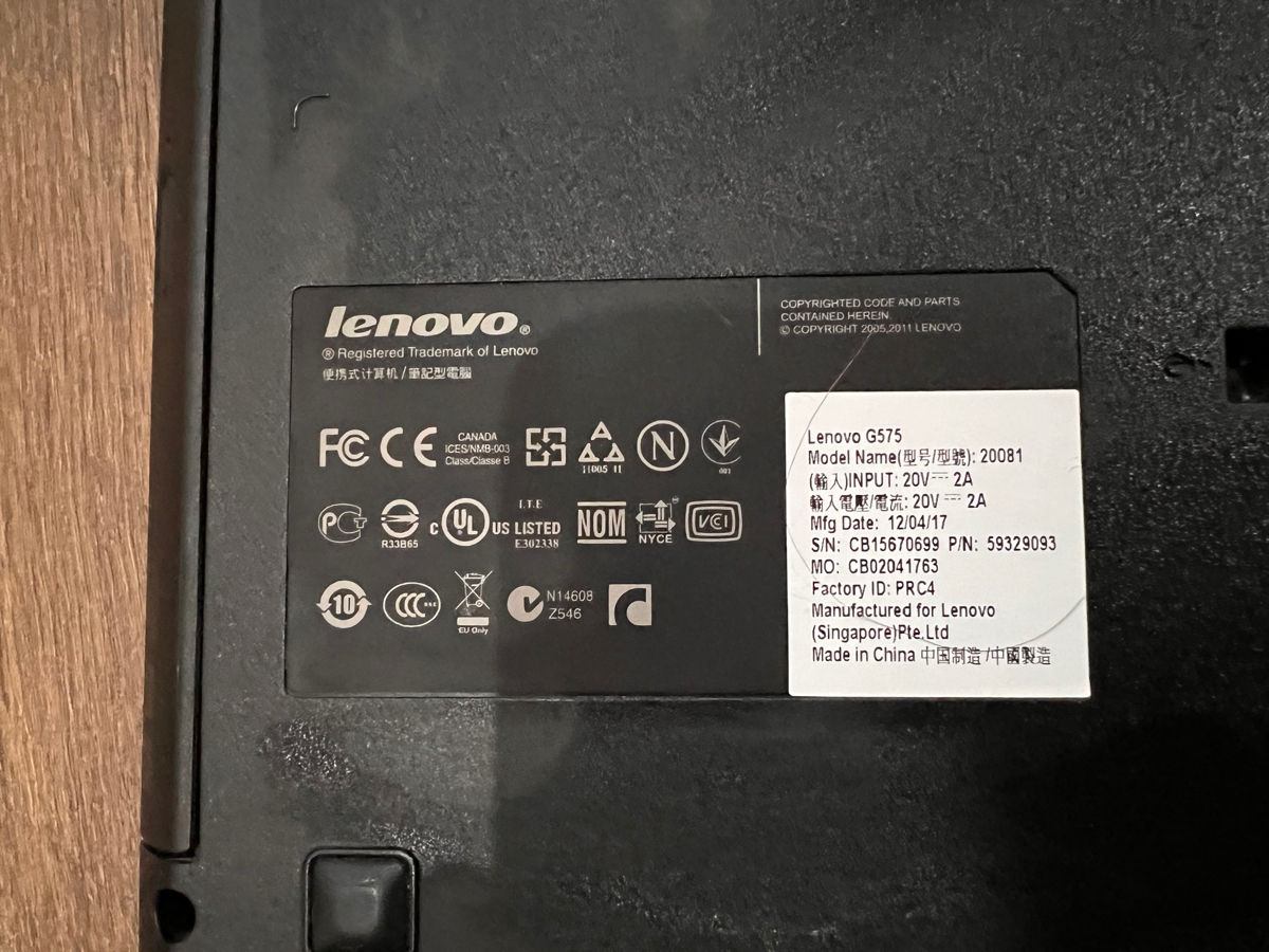 Laptop Lenovo G 575, 15.6, 4 gb/300gb. foto 3