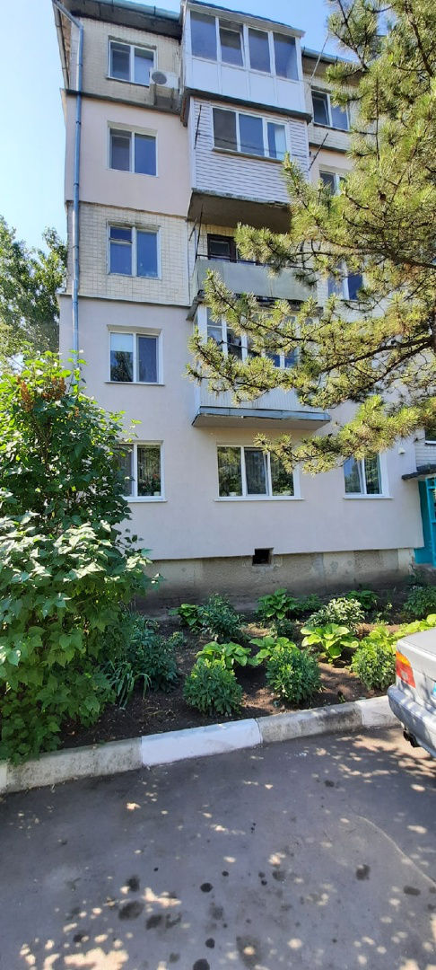 Фото Возле Школы
