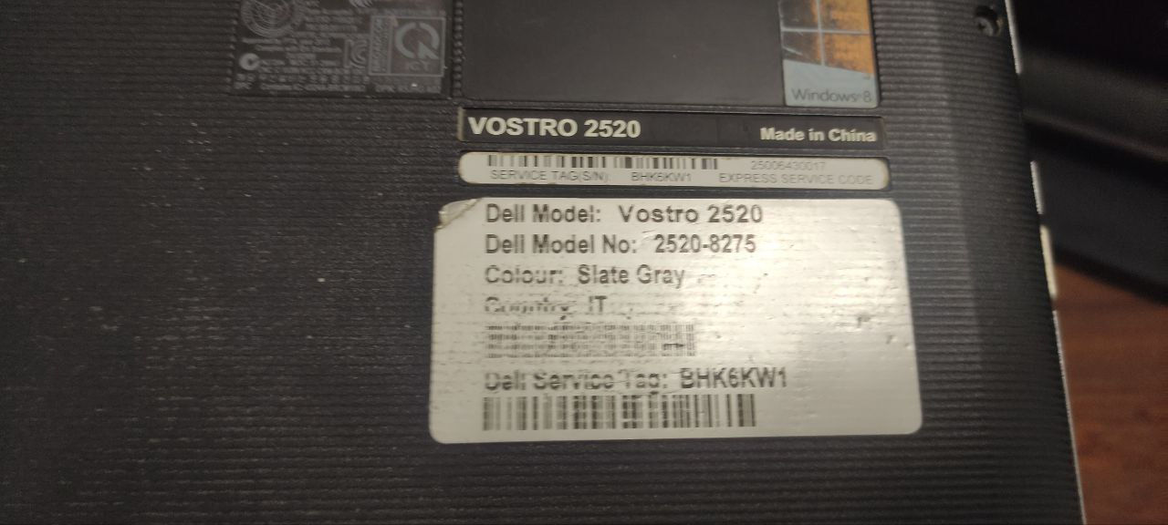 Dell Vostro 2520 / I3 2.30 Ghz / 8gb Ram / 256 SSD / 90 Euro foto 3