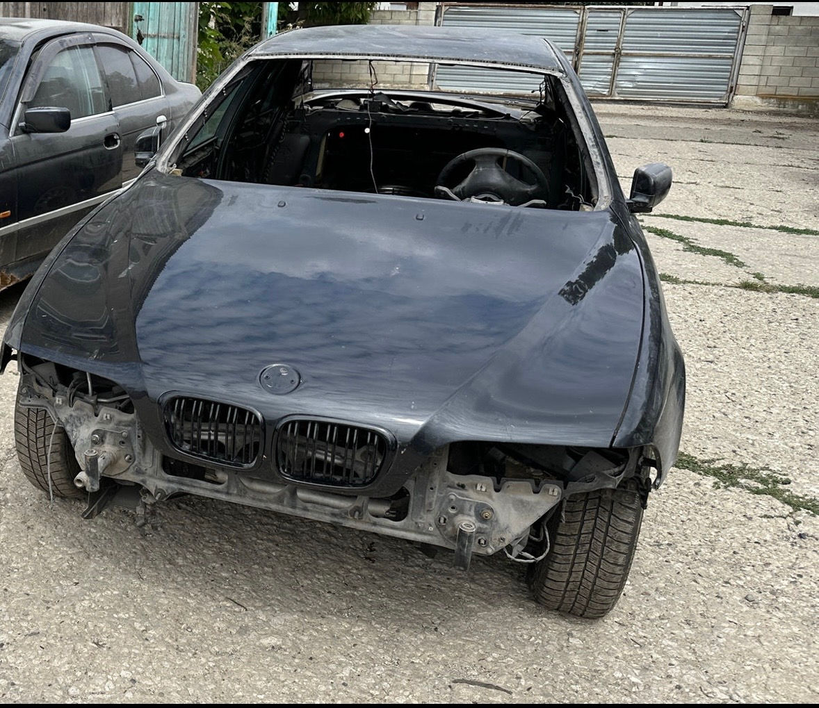 BMW 5 Series 1996 г. с пробегом 255855 км, Бензин, 2300 €