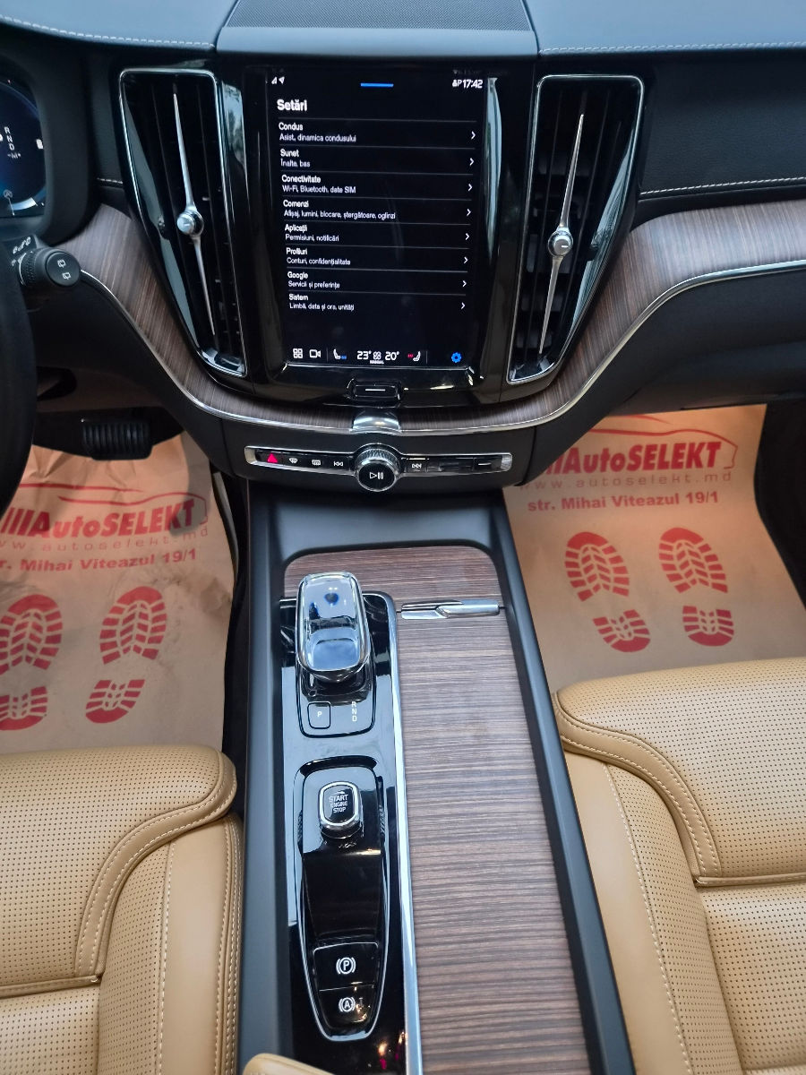 Volvo XC60 2022 photo 12