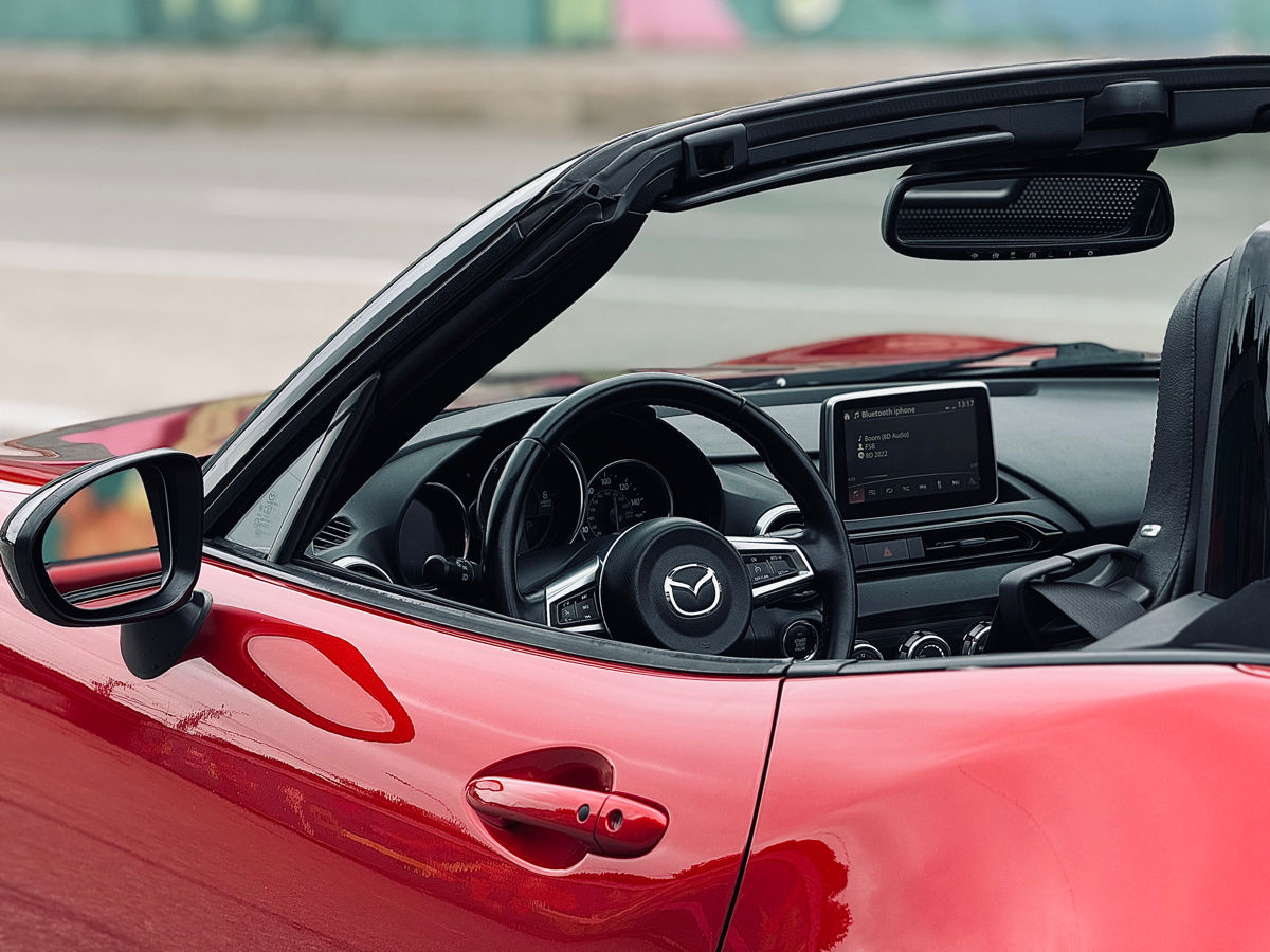 Mazda MX-5 foto 5