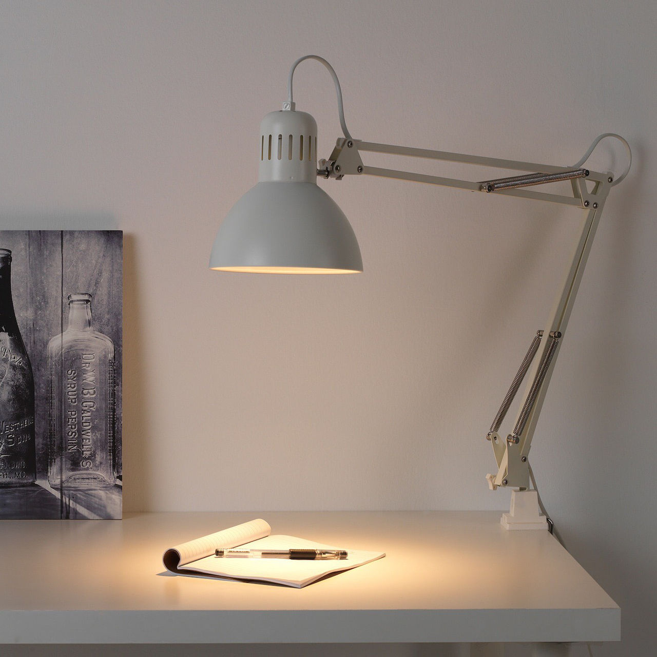 #Ikea- продаём универсальные настольные лампы, люстры Tertial в наличии белые и черные.. foto 3