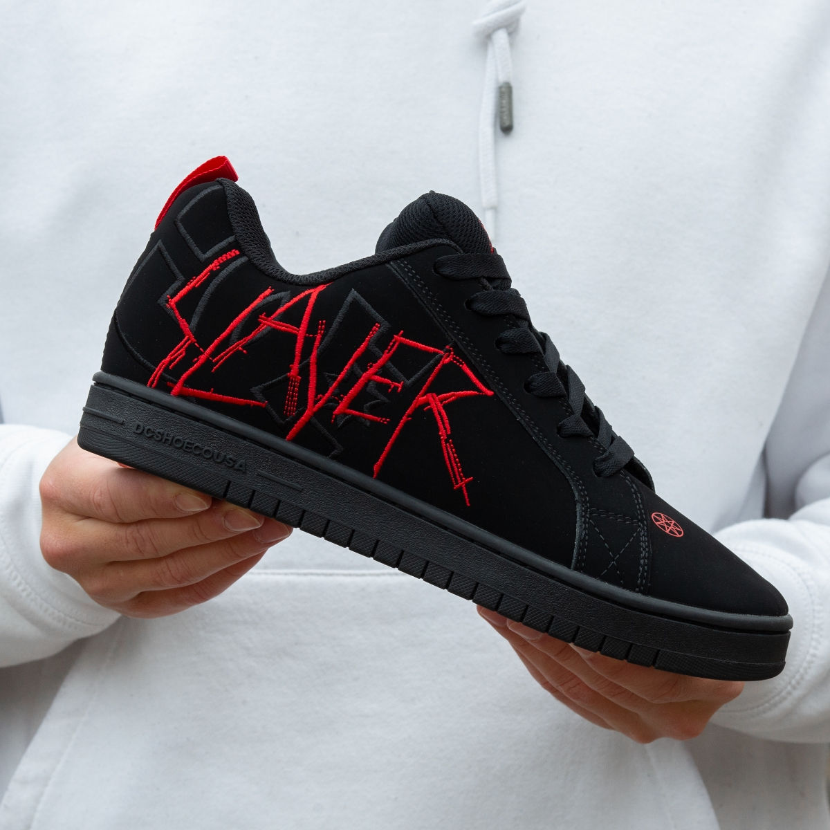 DC х Slayer Court Graffik Unisex foto 1