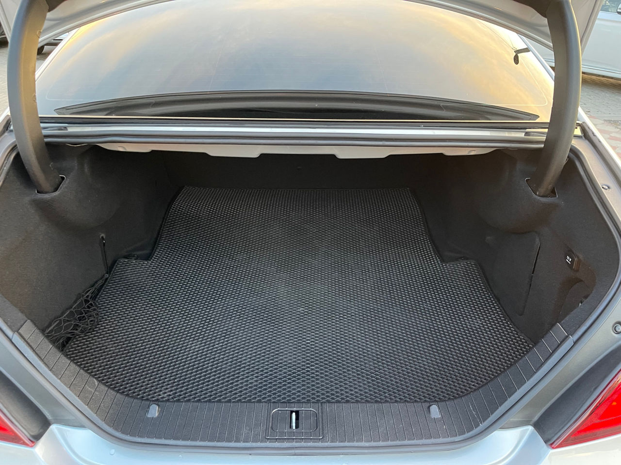 Mercedes CLS-Class foto 17