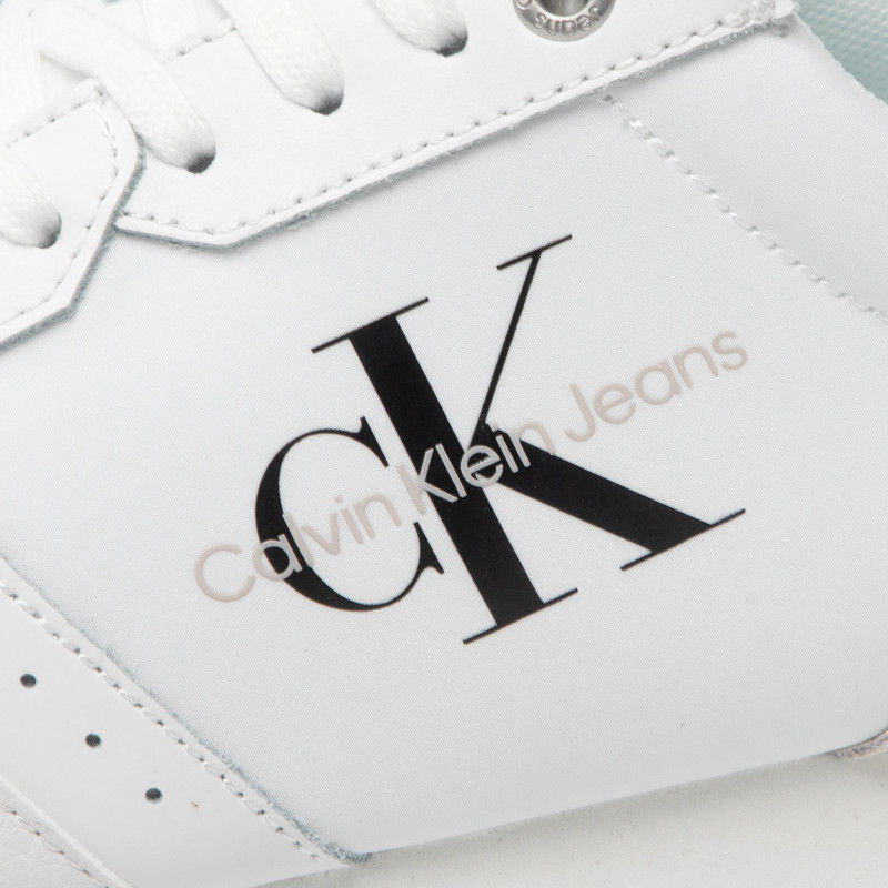Calvin Klein Jeans foto 0