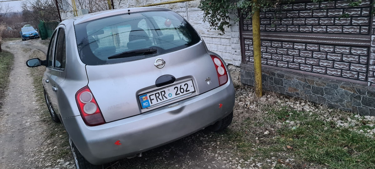 Nissan Micra foto 1