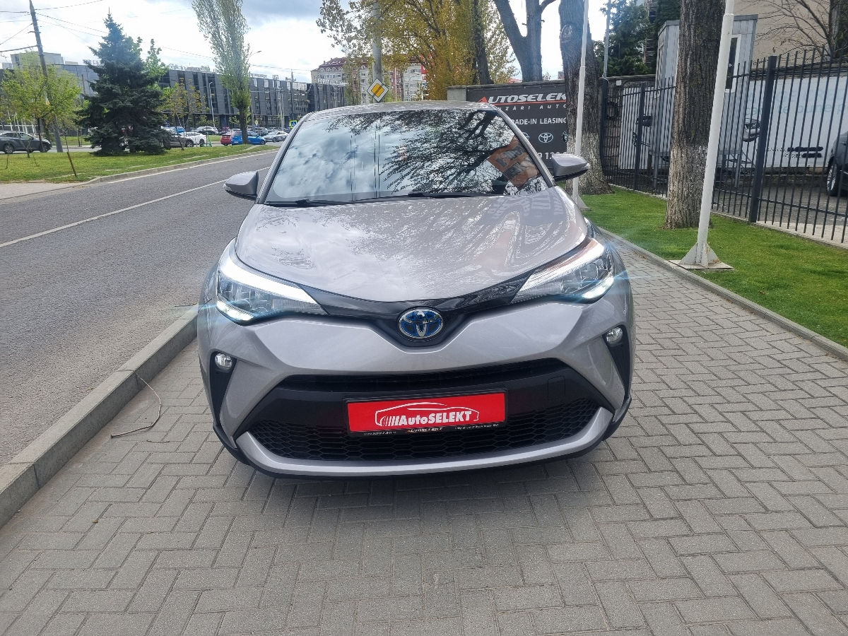 Toyota C-HR 2021 photo 2
