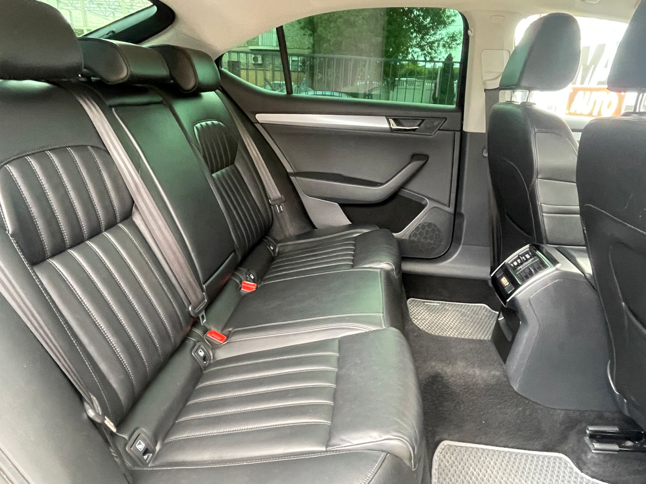 Skoda Superb foto 13