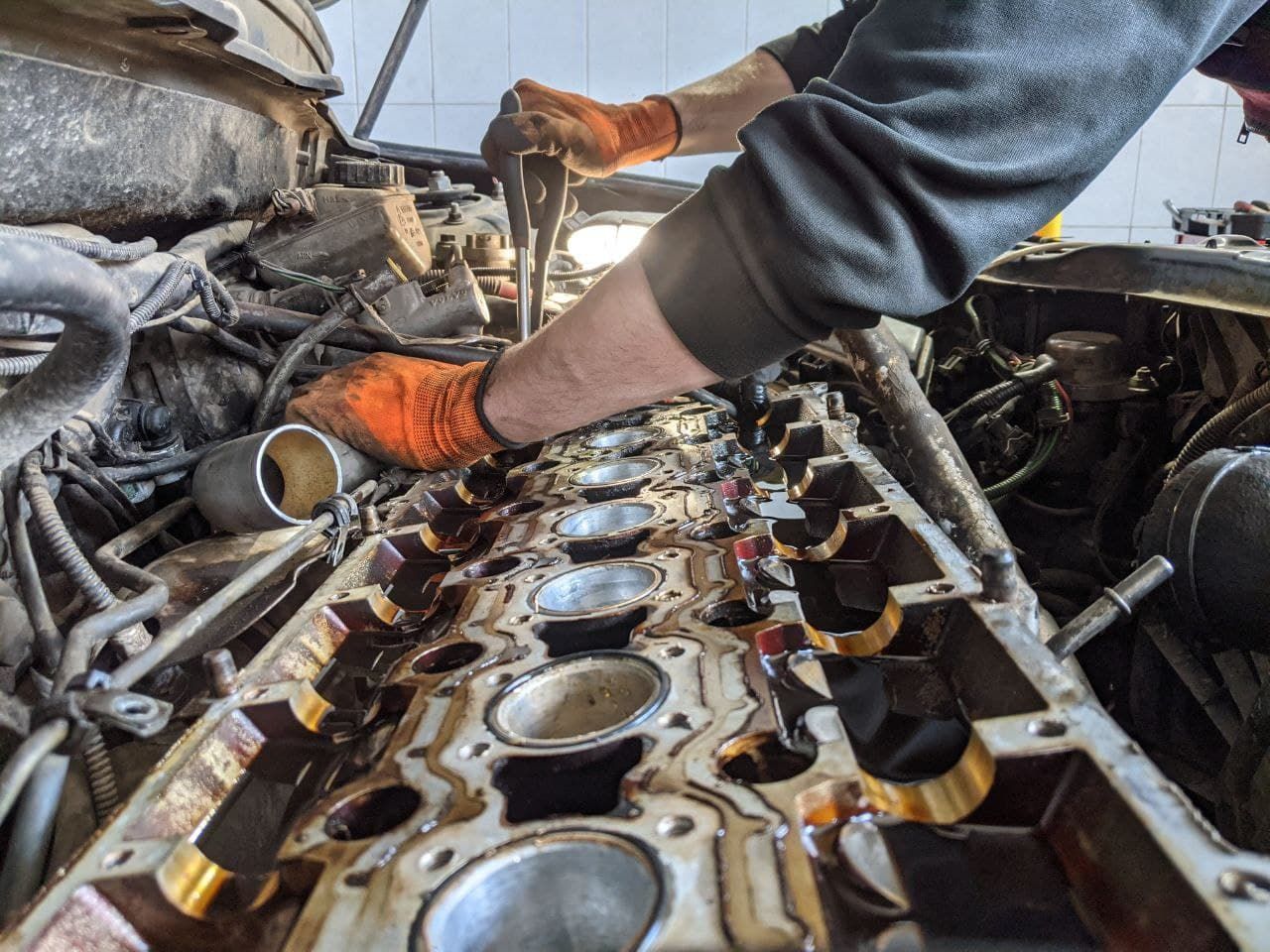 Профессиональный ремонт двигателей, замена поршней, ГРМ | \"Automotive ...