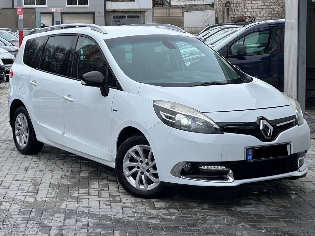 Renault Grand Scenic foto 3