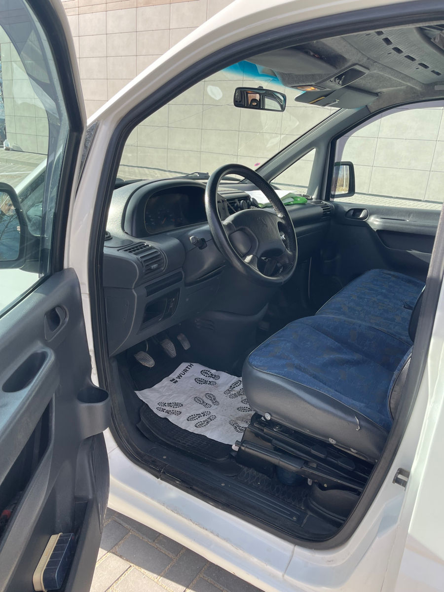 Peugeot Expert фото 11