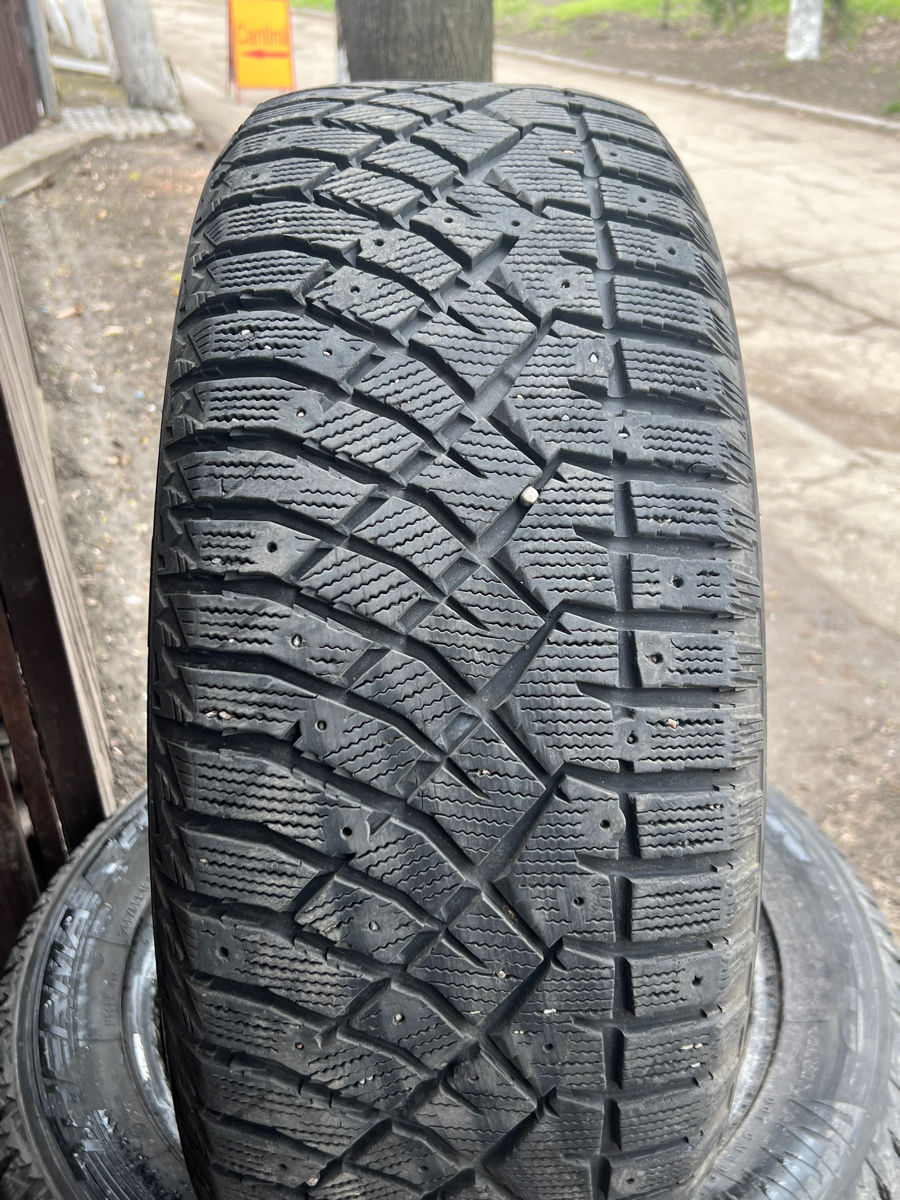 Продам 4 б.у шины 255/55 R19 Nitto Winter фото 2