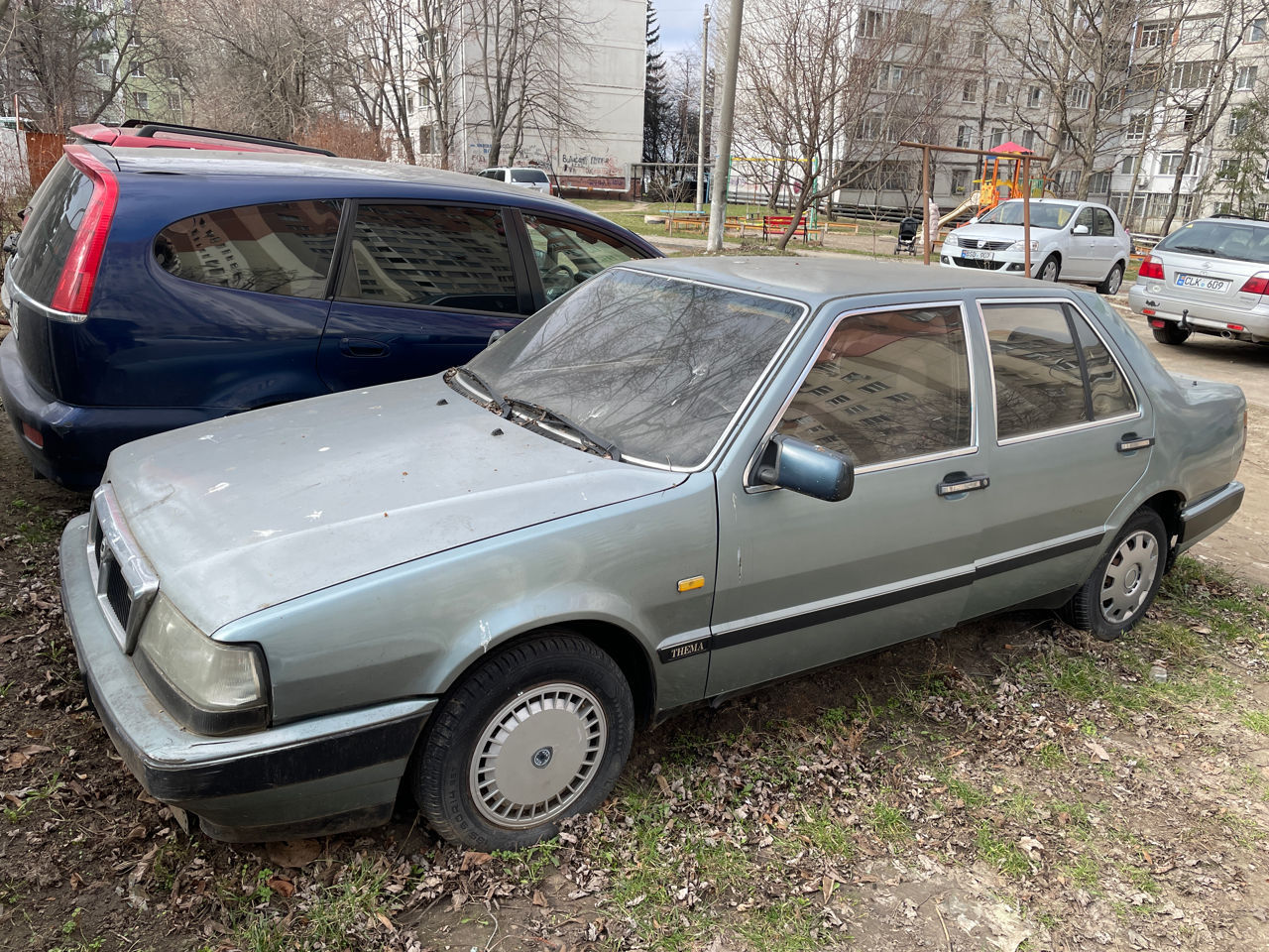 Lancia Thema foto 2