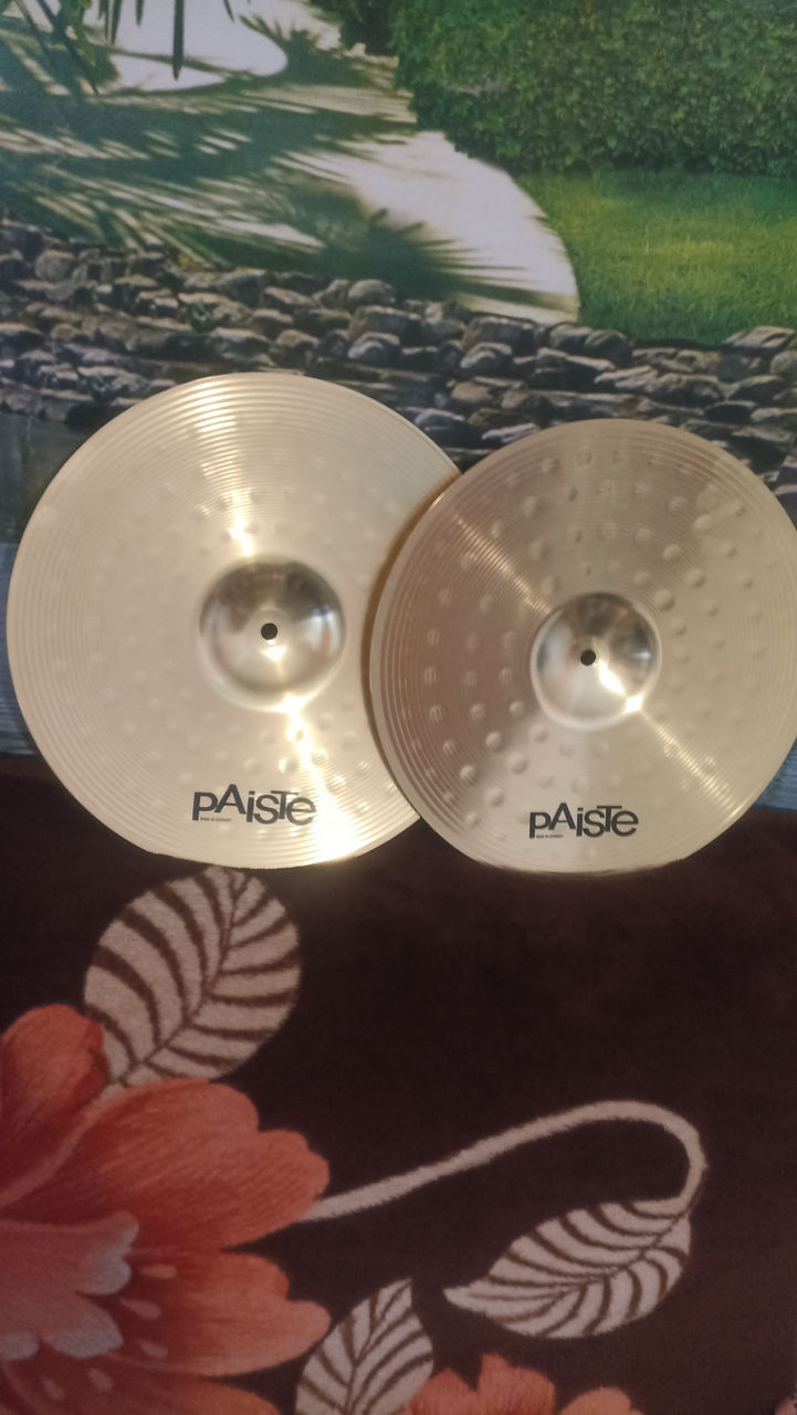 Paiste3 Hi-Hat 14''(новый) -115eu; Meinl HCS Crash 16''(новый) - 85eu; foto 1