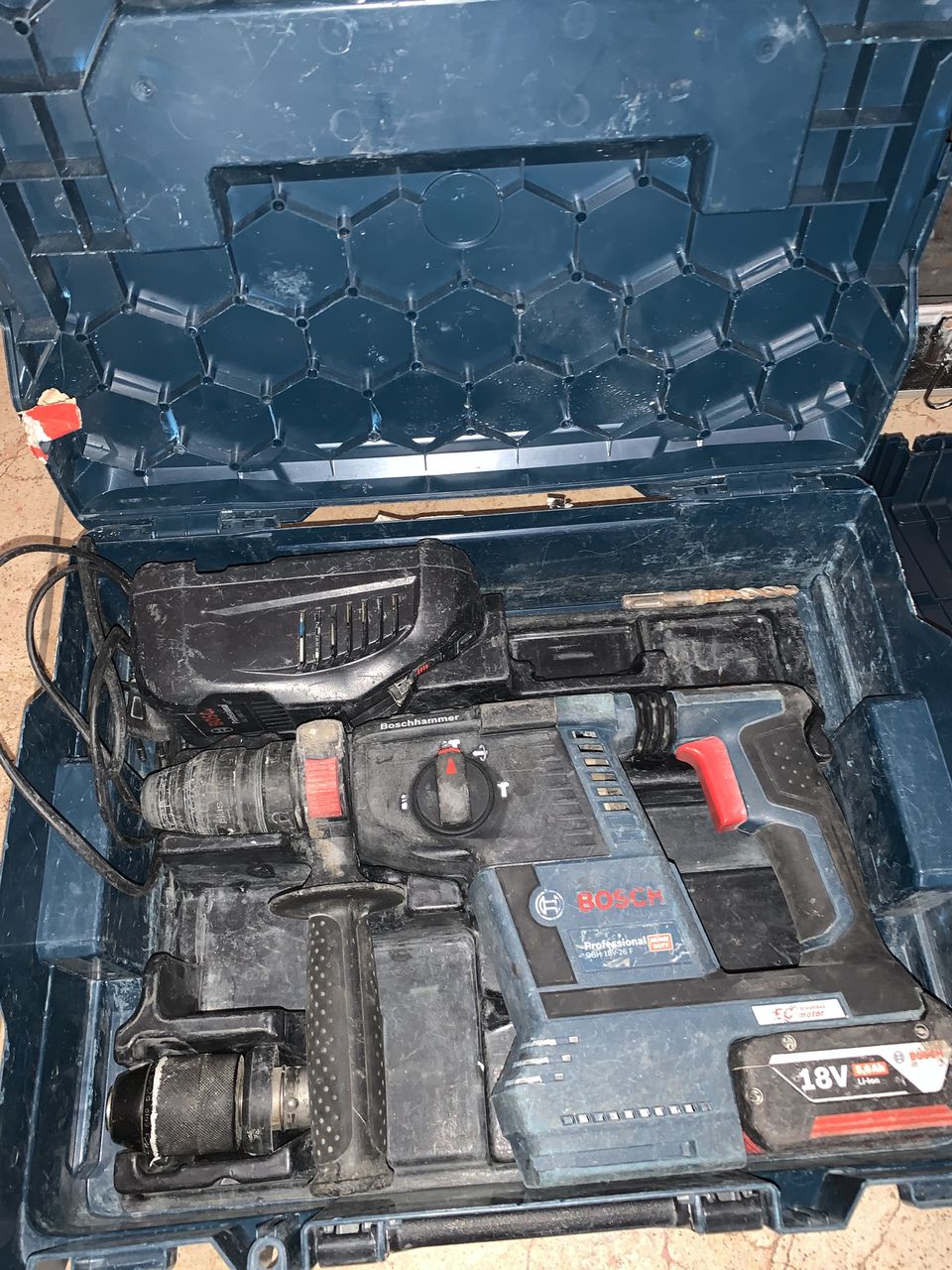 Перфоратор bosch