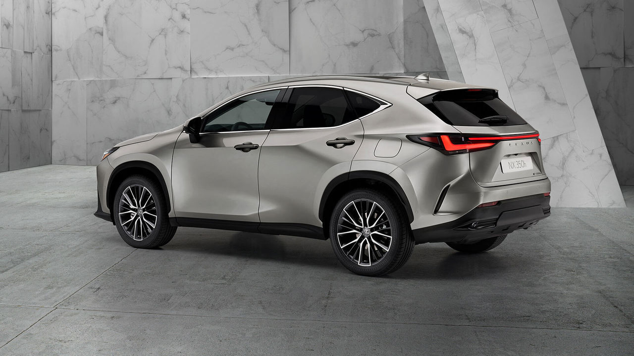 Lexus NX Series foto 2