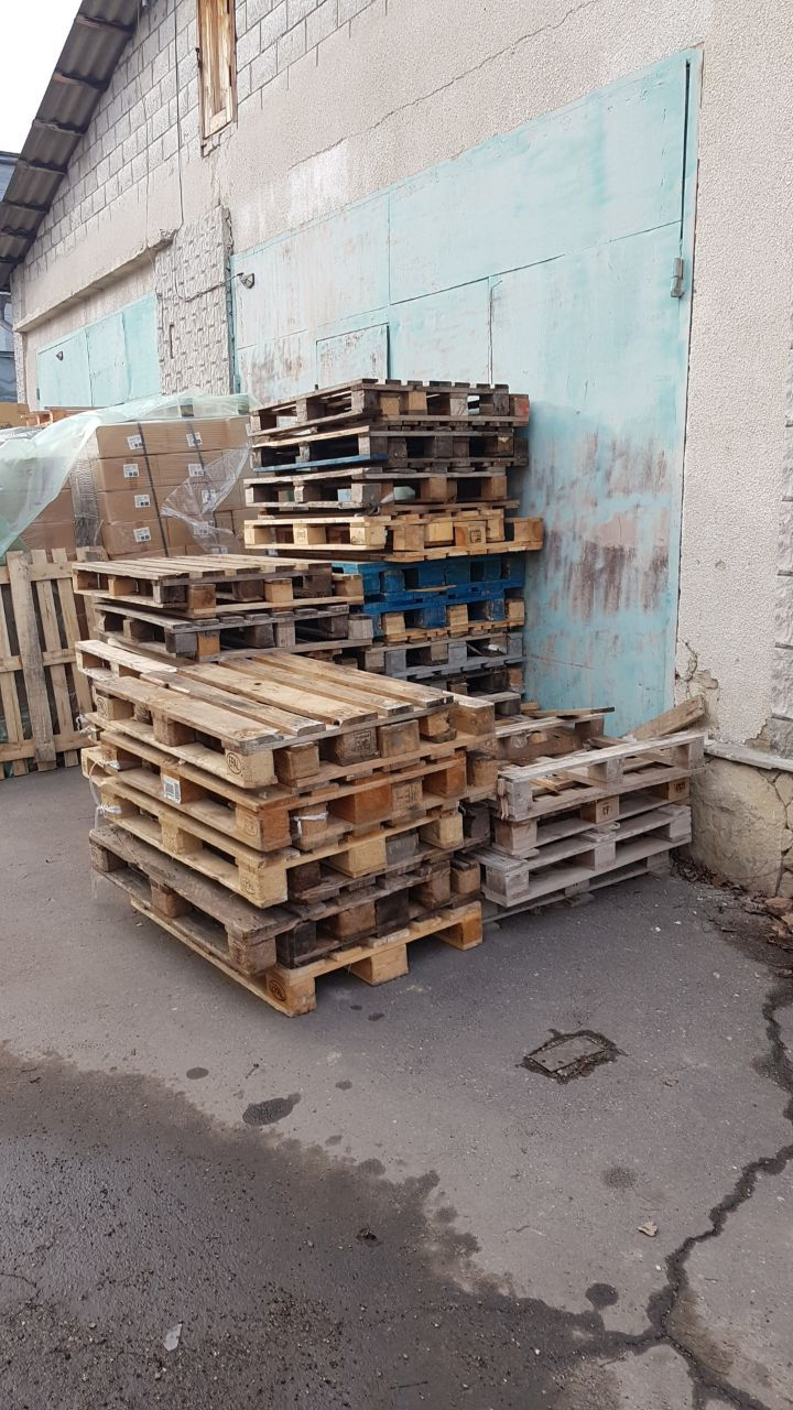 palete din lemn foto 1