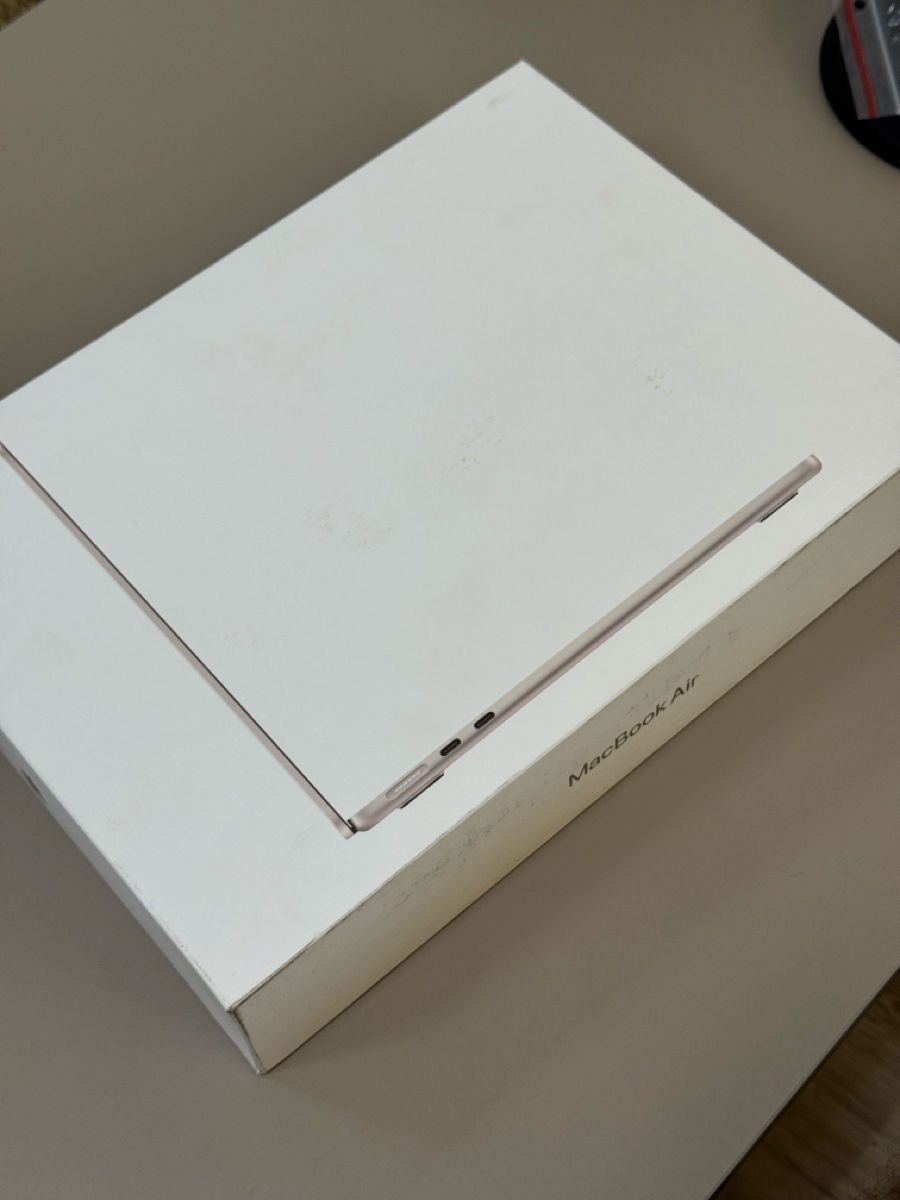 MacBook Air 13 | M3 | 512GB | Nou foto 0