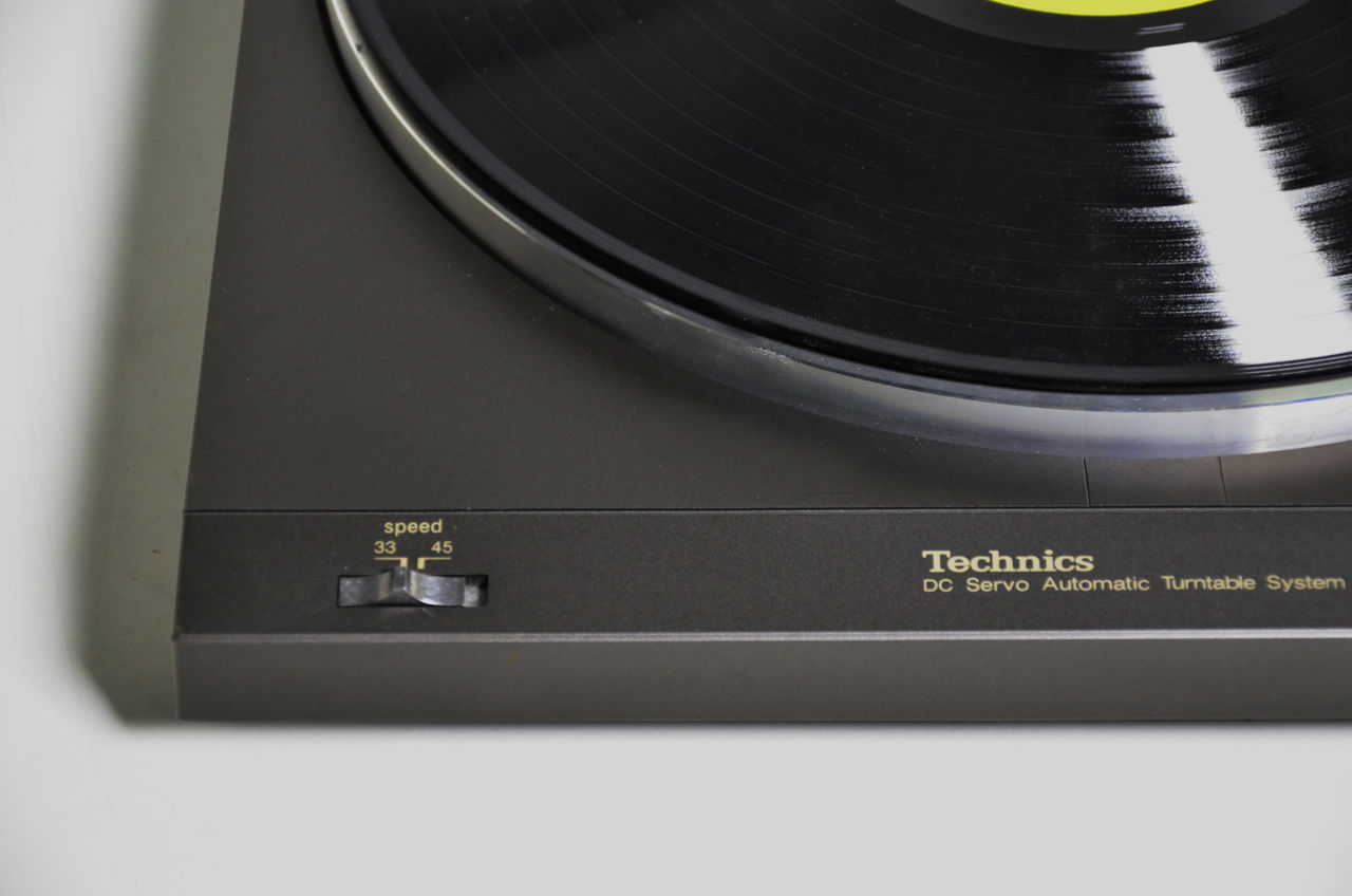 Technics SL-B210 Проигрыватель винила из личной коллекции / есть пластинки фото 3