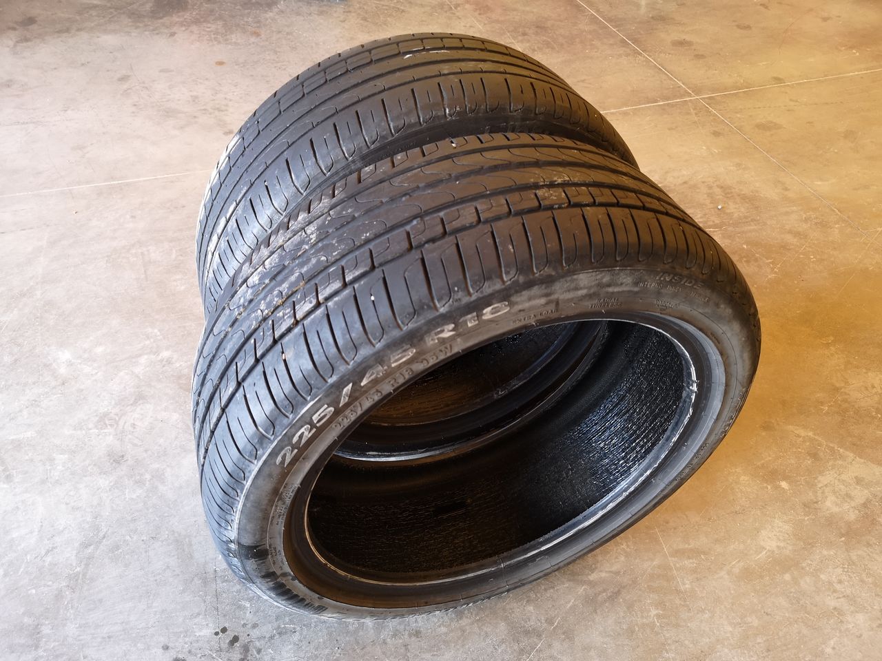 Pirelli 225/45 R18