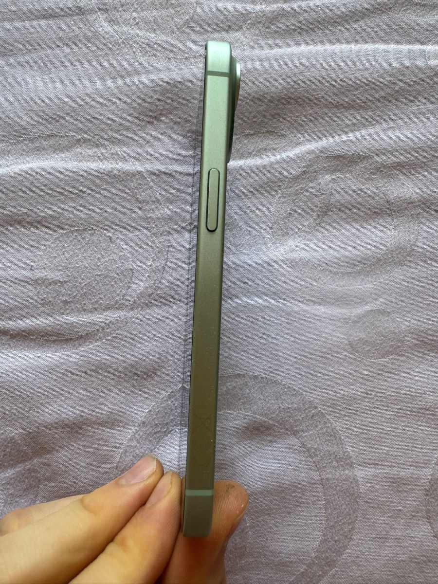 IPhone 15 Green 256GB foto 3