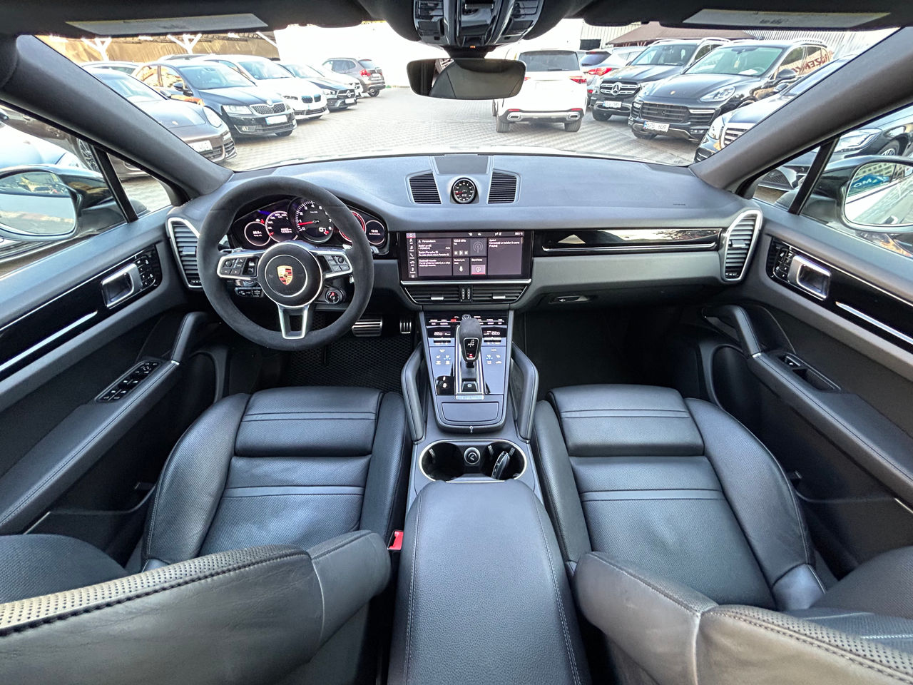 Porsche Cayenne Coupe foto 14