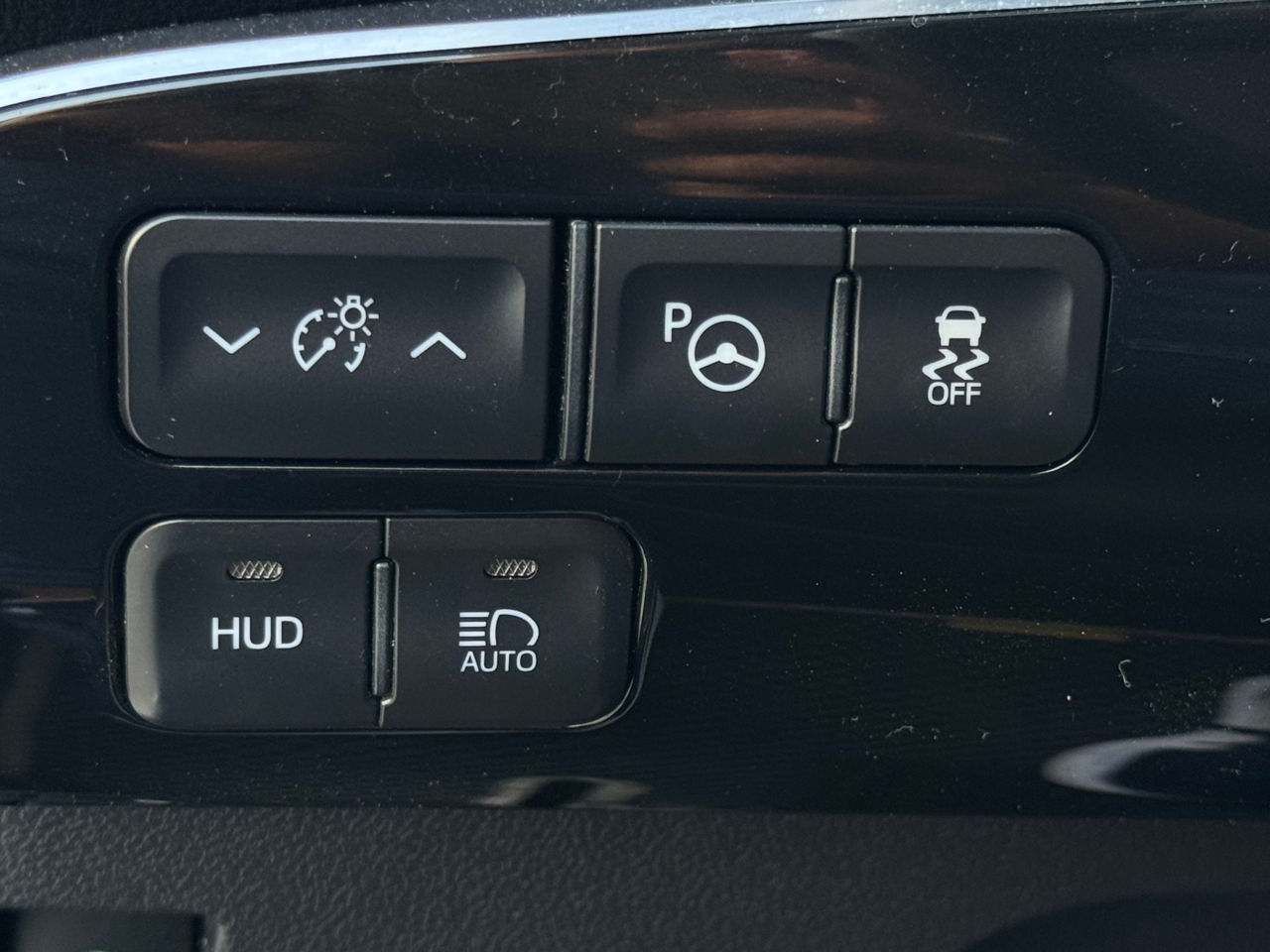 Toyota Prius Prime фото 14