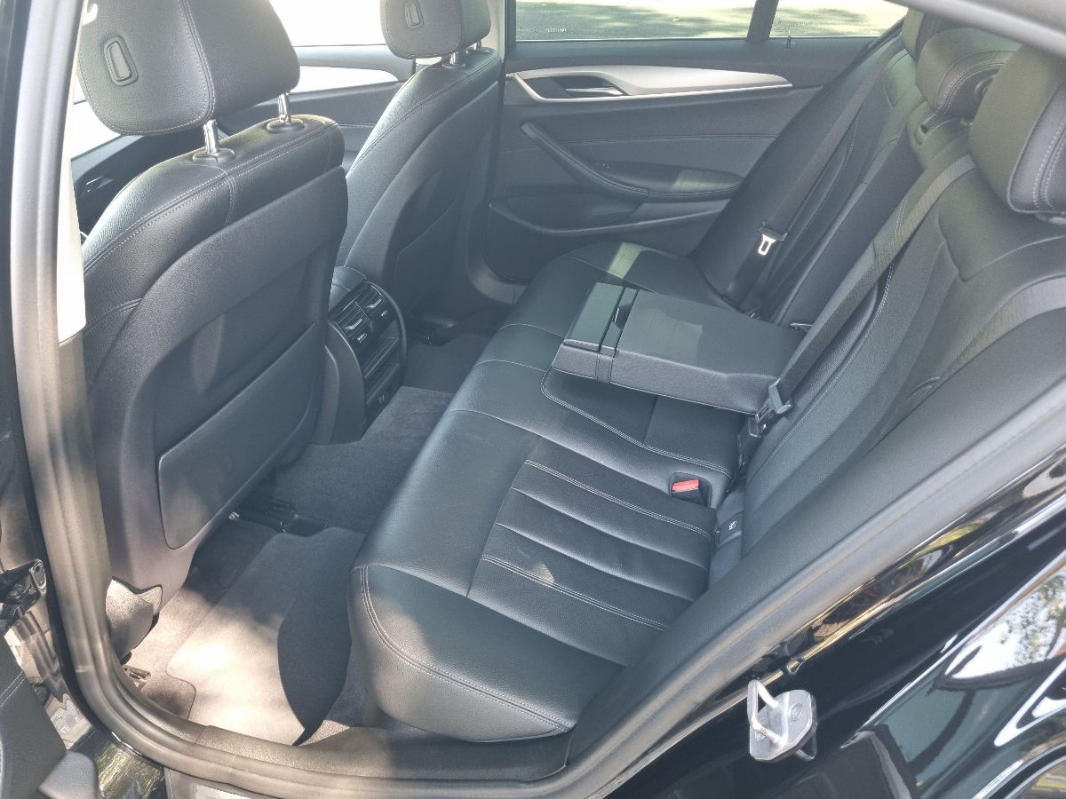 BMW 5 Series 2018 photo 18