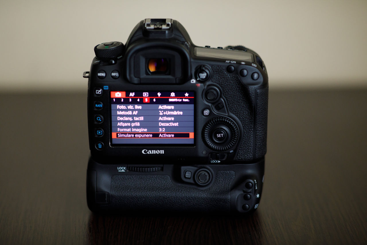 Canon 5D Mark IV  foto 1