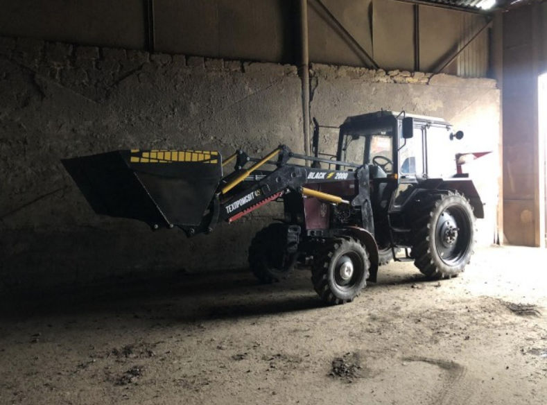Încărcător frontal black-2000 pentru ORICE tractor / фронтальный погрузчик, black-2000 in rate cu 0% foto 5