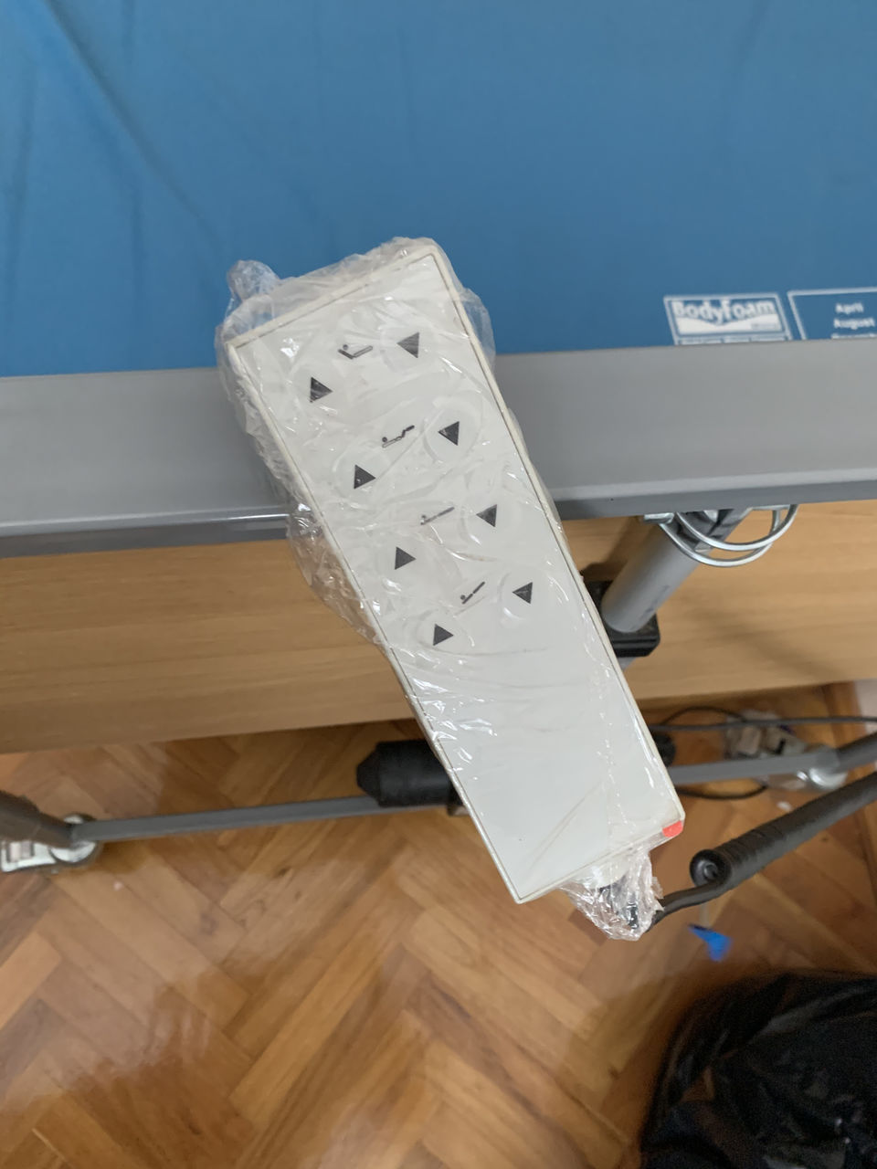 Pat medical pentru reabilitare, electric, 150kg macara electrica pentru persoane cu dezabilitati foto 6