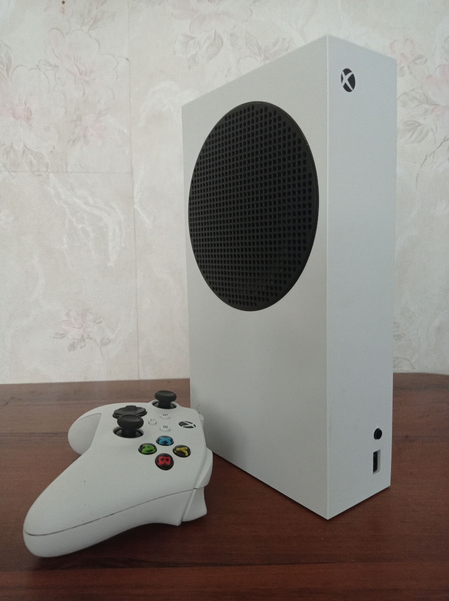 Xbox Series S+Gamepad