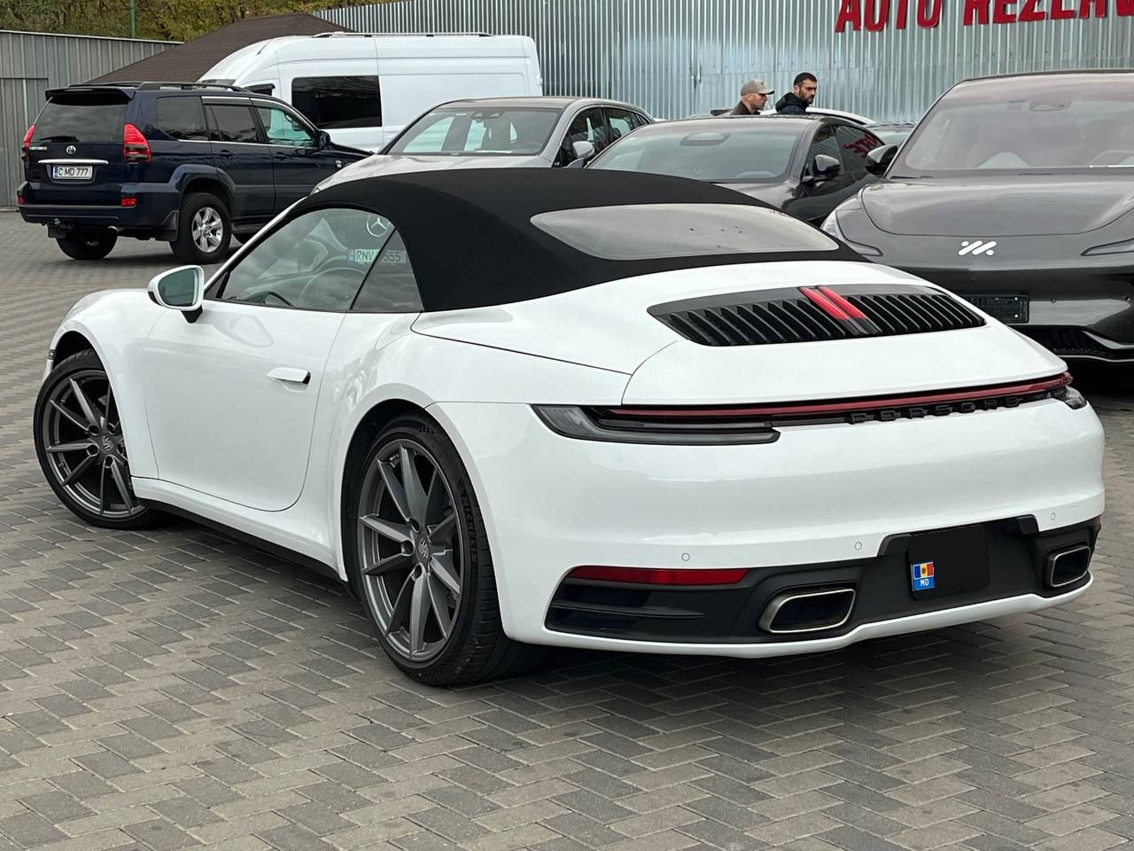 Porsche 911 foto 4
