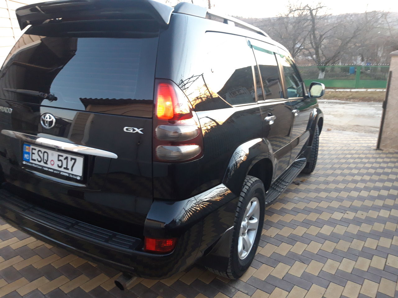 Toyota Land Cruiser Prado foto 3