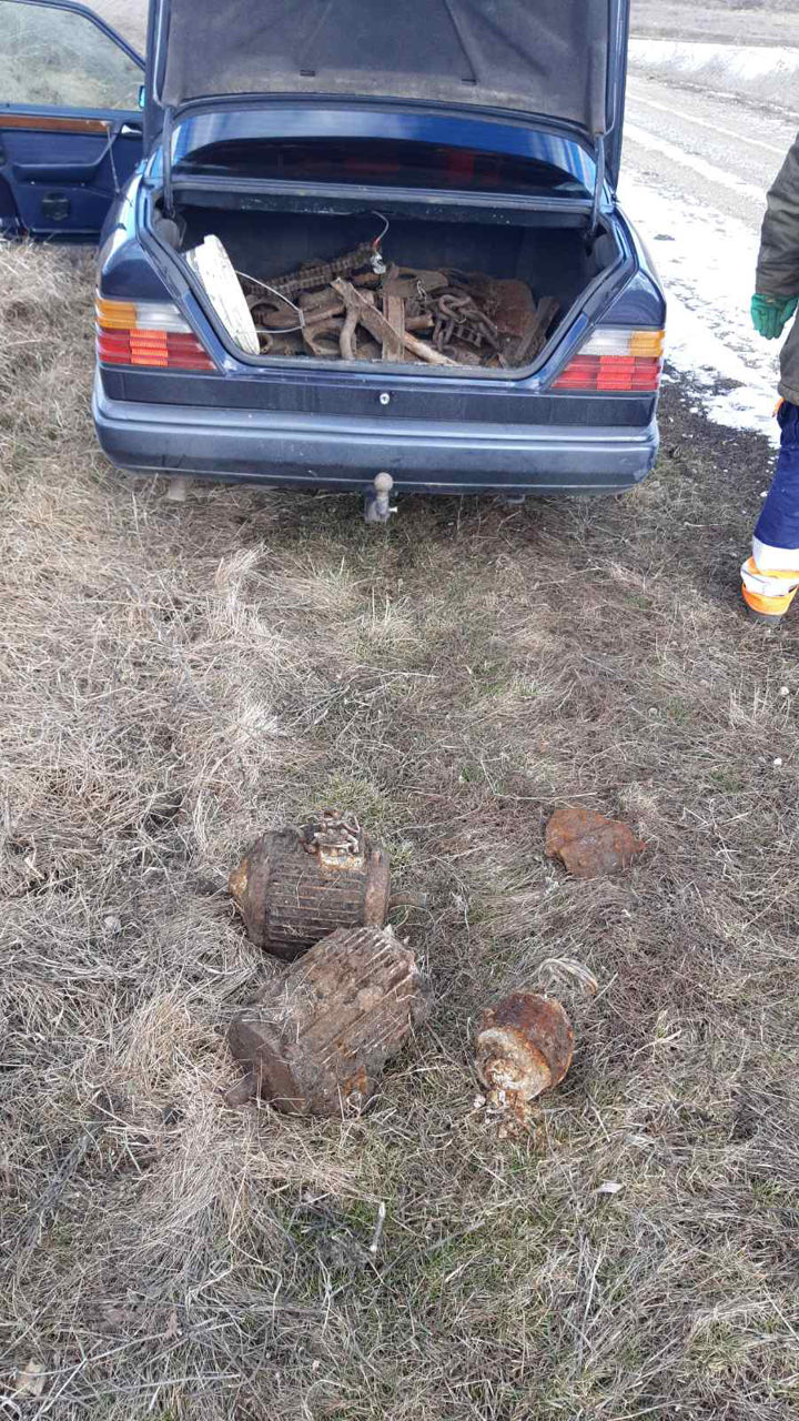 Detector de metale ( металлоискатель на аккумуляторе), глубина поиска до 3-х метров. Видео тест! foto 6
