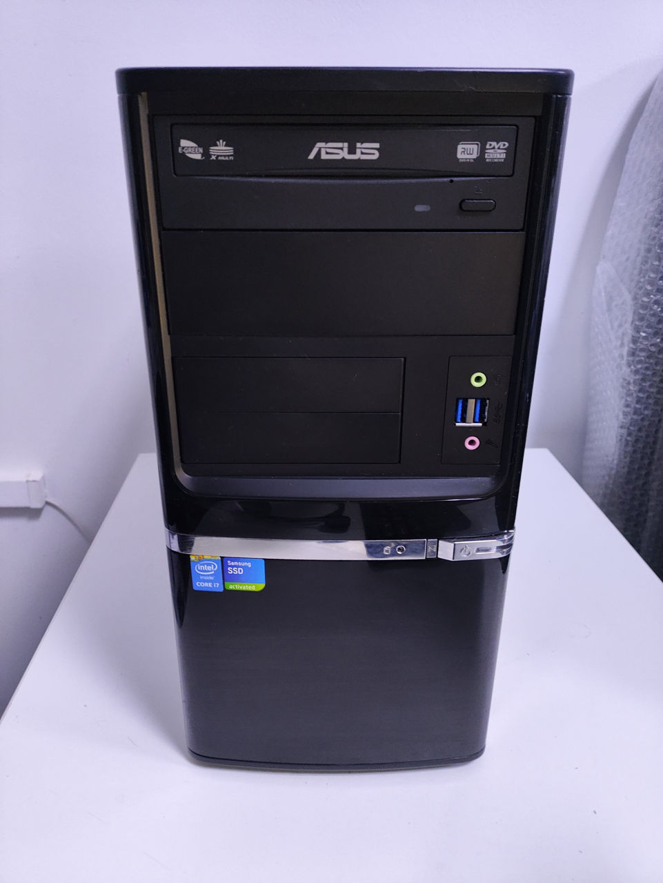 Stabilitate și Viteză: PC Tower cu Intel Core i7 CPU	8192   1 x 128 SSD 	1 x 500 HDD	DVDRW foto 1