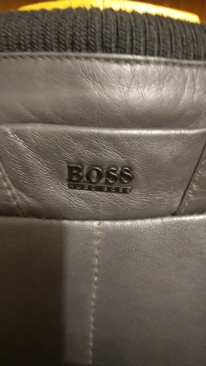 Jachetă din piele Hugo Boss. foto 3