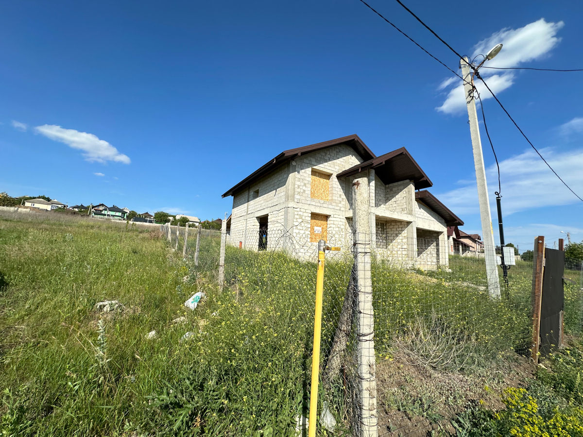 Casă s.Cruzești foto 1