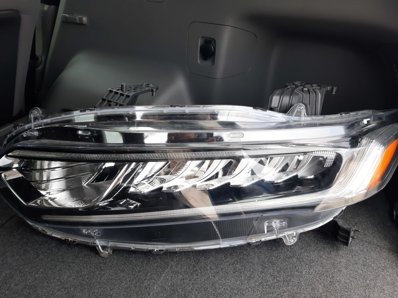 Новая Фара левая Хонда Аккорд Hybrid С 2018 года и выше.